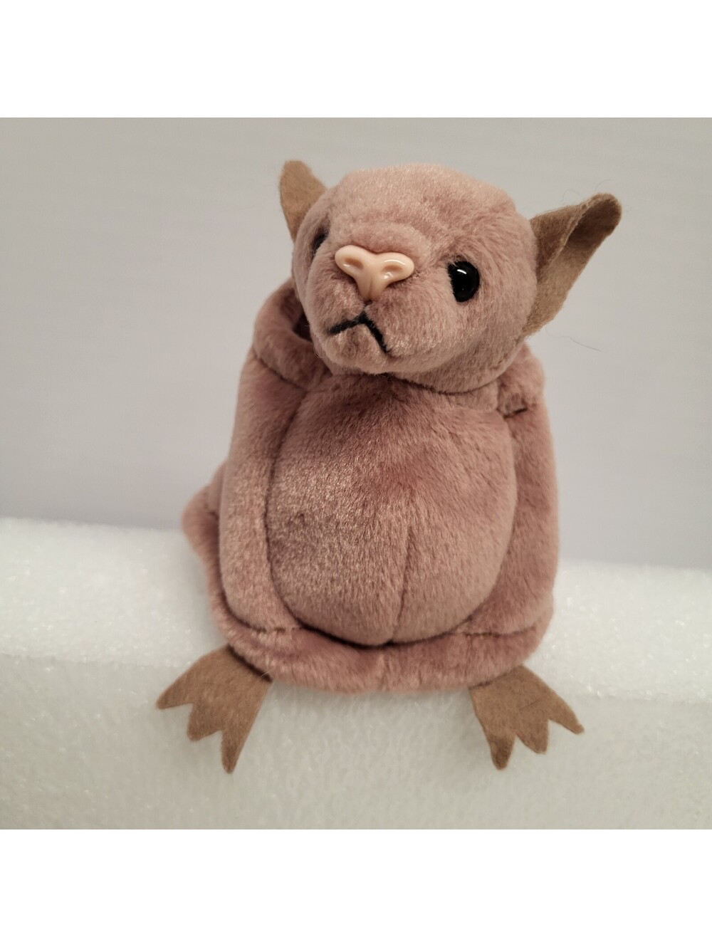 Ty Beanie Baby collection "Batty" tan Bat soft Plush Stuffed Animal Toy